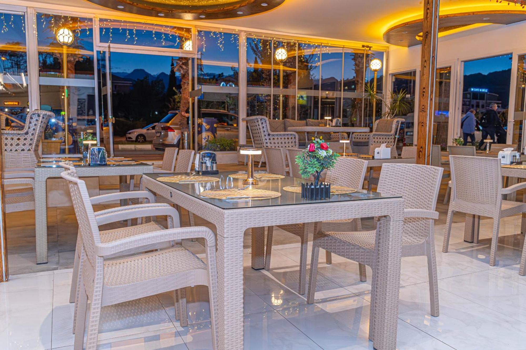 Far Life Hotel Antalya Exterior photo